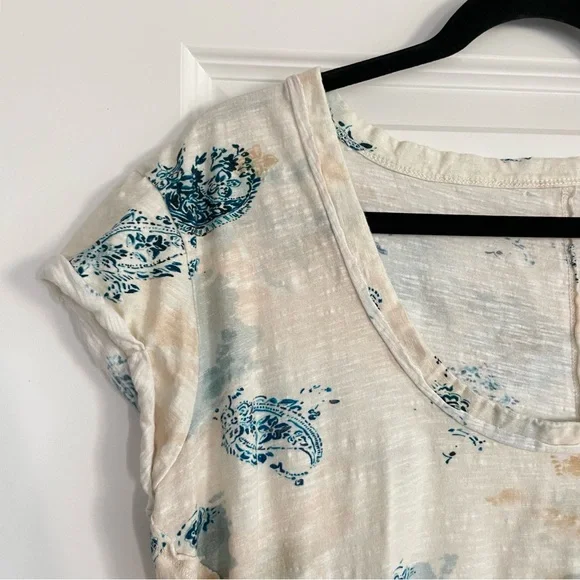 Anthropologie Pilcro Cream and Blue Patterned Cotton Short Sleeve Top - Picture 2 of 9